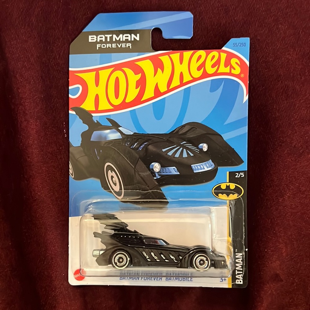 HOTWHEELS BATMAN FOREVER BATMOBILE